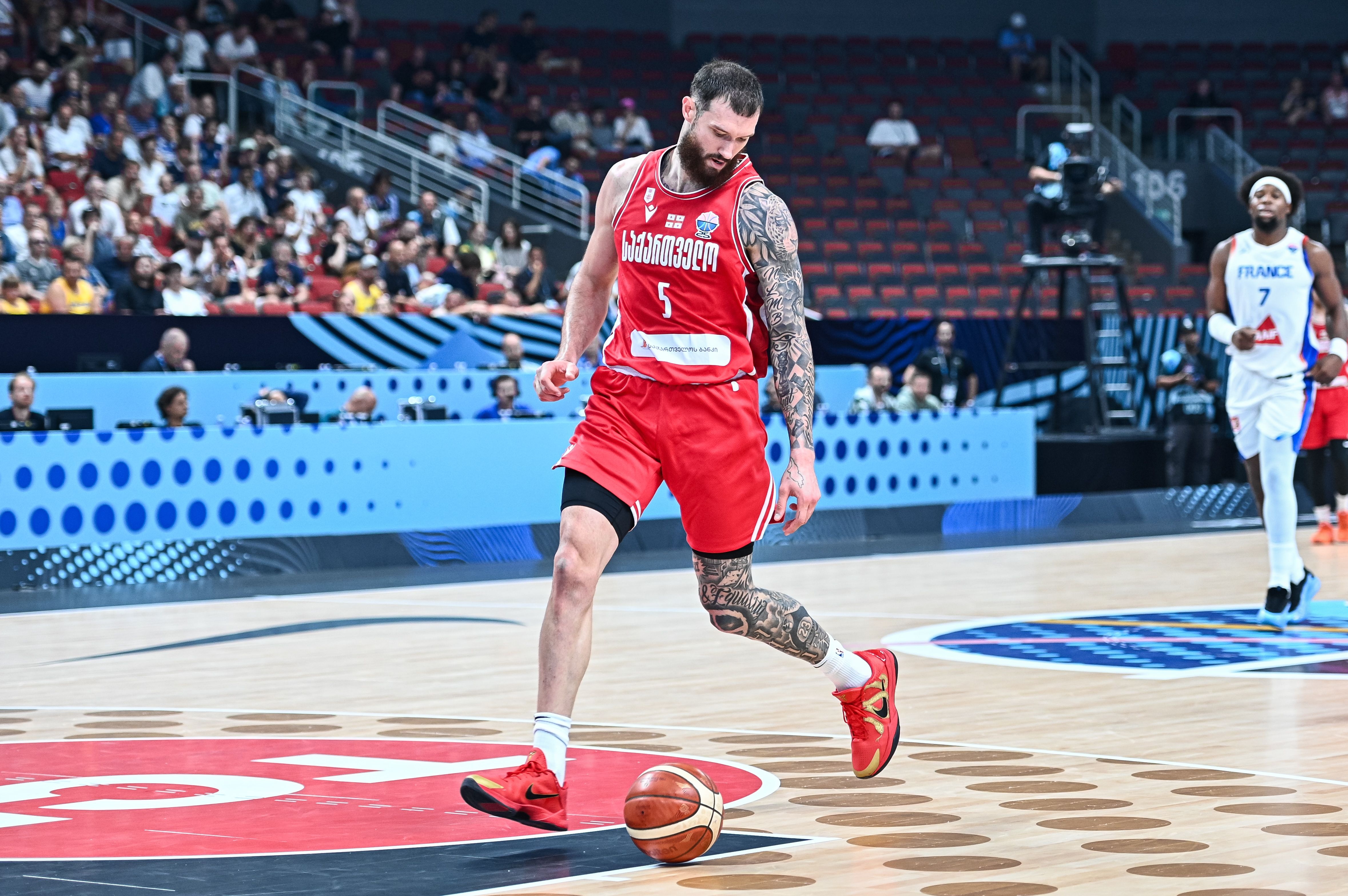 开云官方网站-难挽败局！马穆凯拉什维利15中8空砍22分4板4助2断 全场仅休49秒